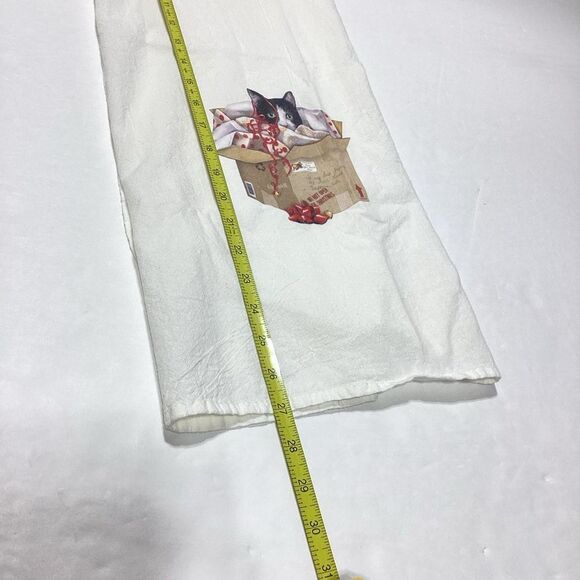 Cat Kitchen Dishtowel Lot of 2 Christmas Cat In box World Market Cats Towel - Picture 8 of 10